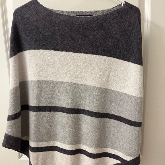 Barefoot Dreams Cozy Chic Ultra Lite Ocean Breeze Poncho NWT One Size - Picture 1 of 12